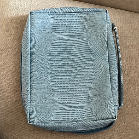 Light Blue Floral bible holder - Picture 4 of 4